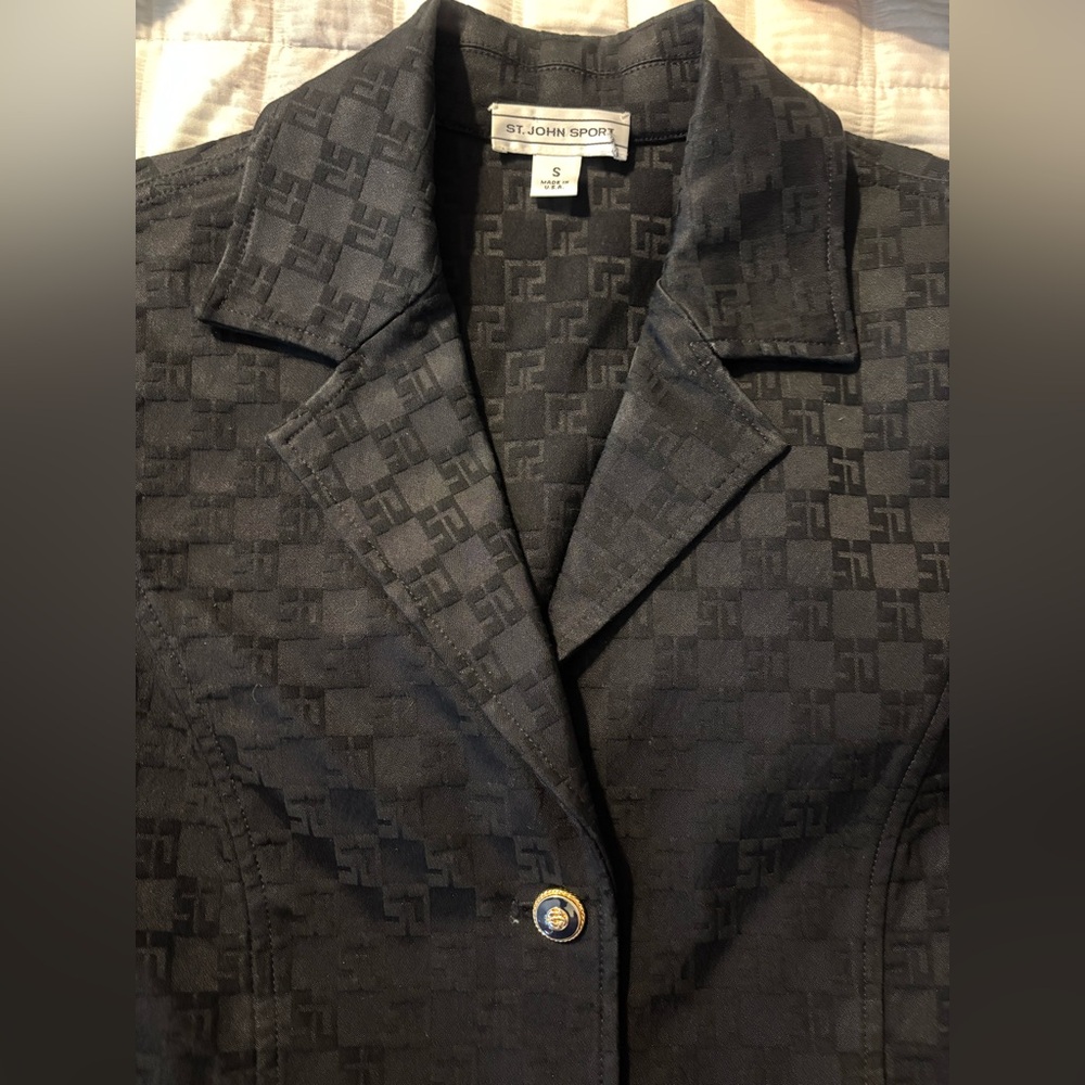 St. John Sport Black Jacquard Logo Print Belted Gold Chain Accent Coat Trench S - Picture 5 of 6